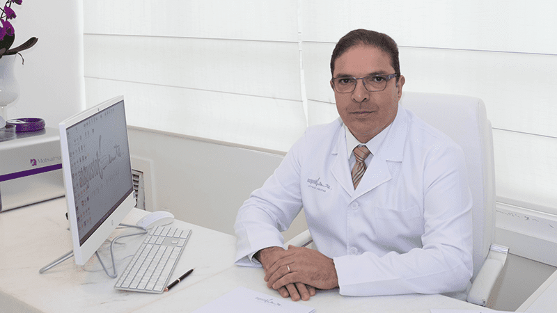 Breast Implants with Dr. Augusto Valente: Beauty, Technique and Naturalness in Every Result